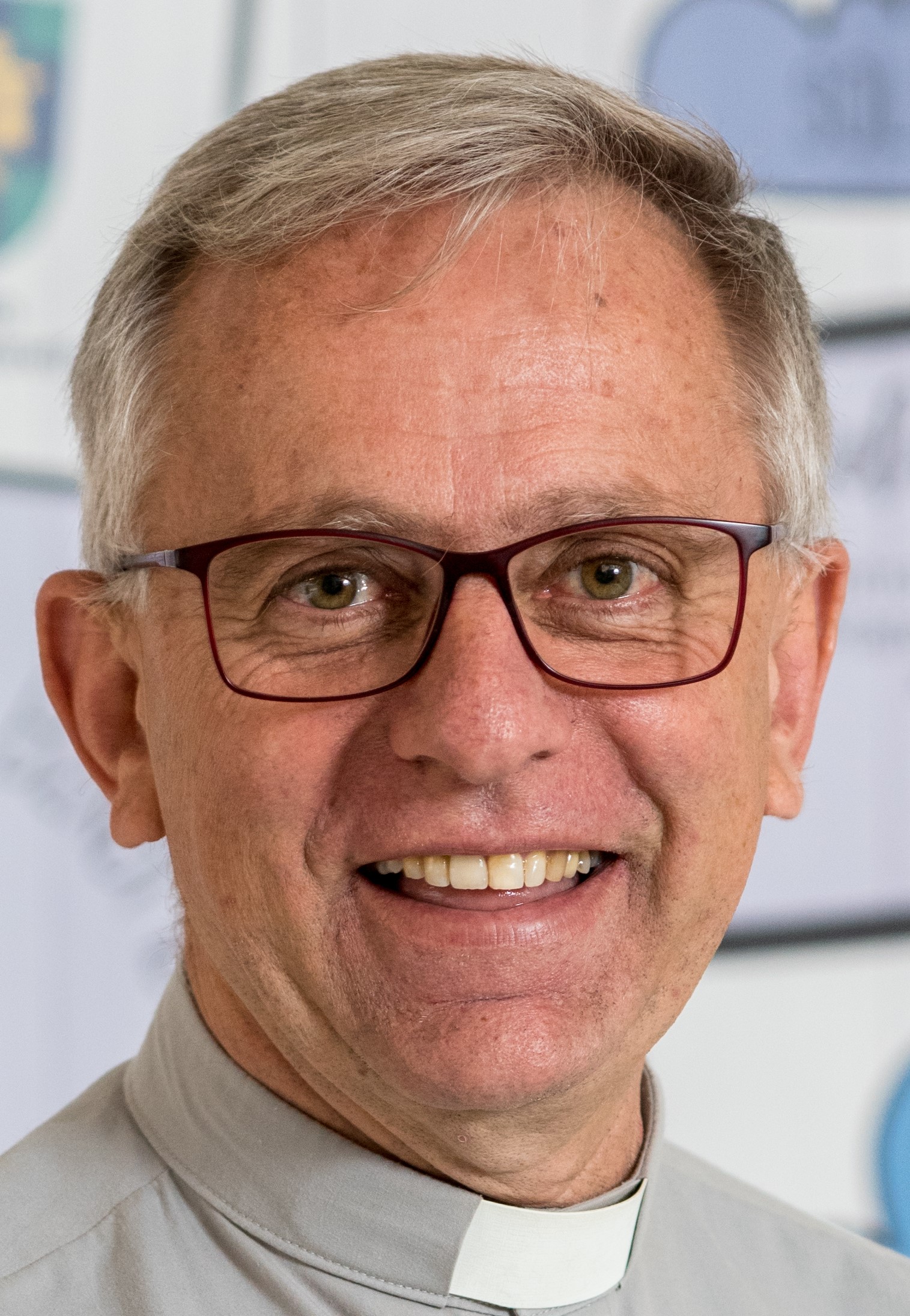 Rev Gerardo Carcar